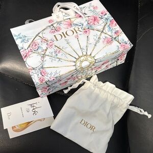 Dior Drawstring Pouch with J’adore perfume sample